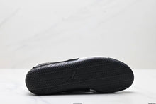 Load image into Gallery viewer, Puma speedcat
