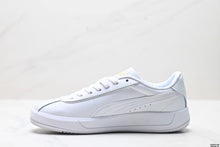 Load image into Gallery viewer, PUMA Club Klassika Suede

