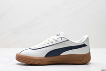 Load image into Gallery viewer, PUMA Club Klassika Suede
